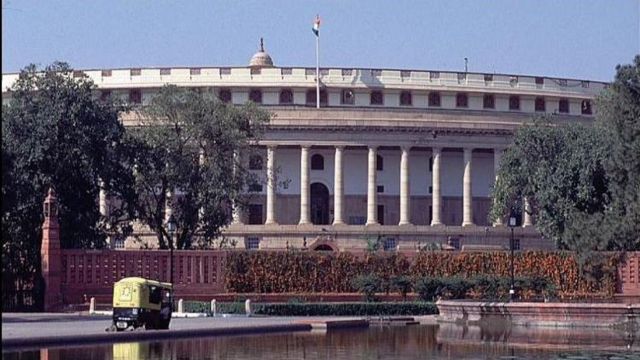 Здание парламента в Дели