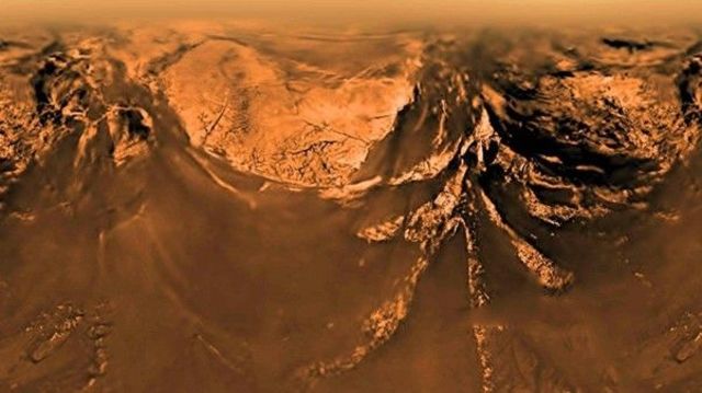 Вид поверхности Титана