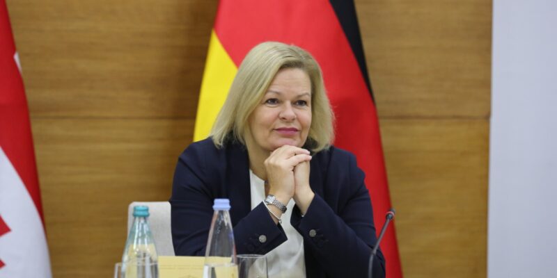 fezer nensi ministr germanii новости Грузия-Германия, иммигранты