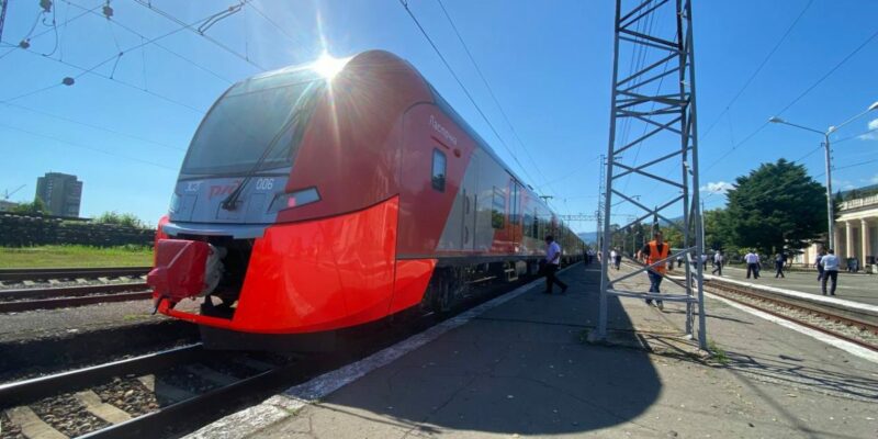 poezd lastochka sochi abxazia новости «Грузинская железная дорога», пассажирский поезд, поездки