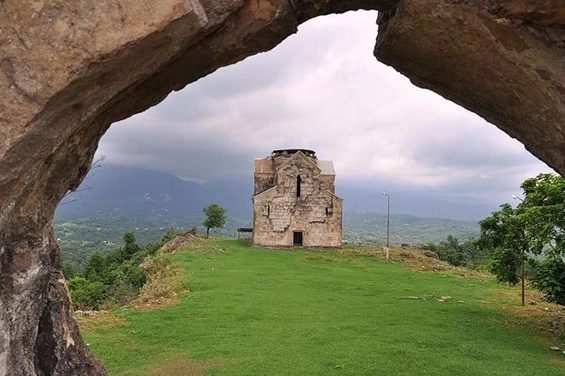 bediis monasteri1 новости Абхазия. Грузия, грузинский язык в Абхазии, монастырь, храм