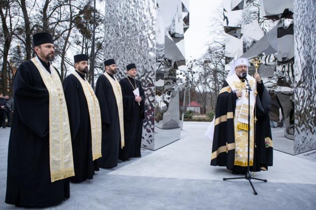 Глава греко-католической церкви Украины открывает мемориал памяти погибших во время войны с Россией