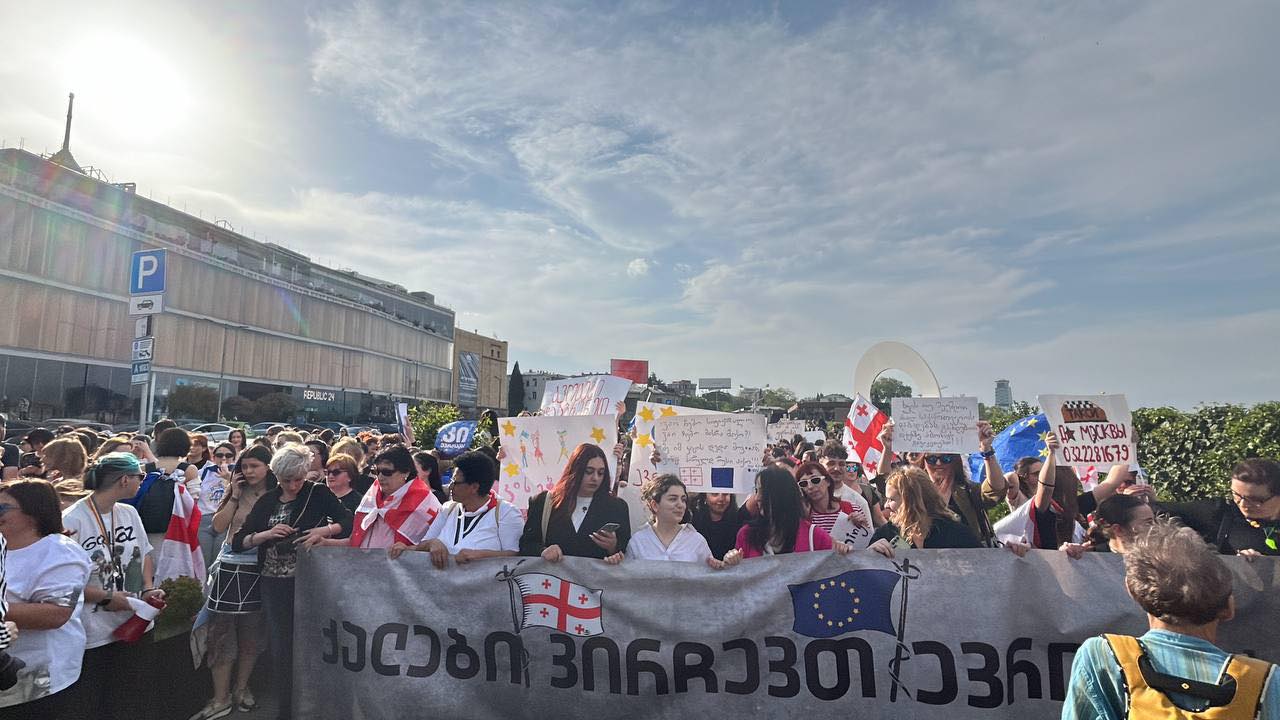 akcia nashi 5 протесты в Грузии протесты в Грузии