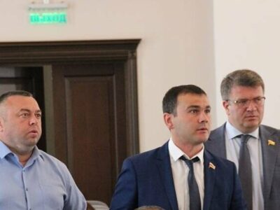 sanakoev medoev muldarov cxinvali e1712747426408 парламентские выборы парламентские выборы