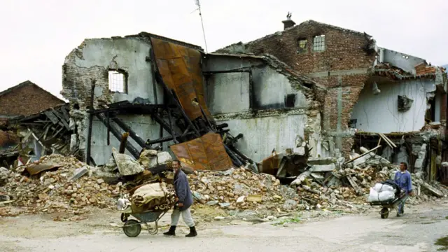 Разрушения в Косове