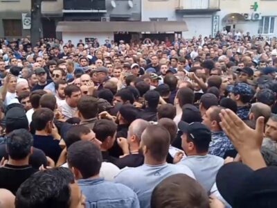 ochamchira protest 1 1024x682 1 общество OC Media, Абхазия, закон об апартаментах, протест в Абхазии